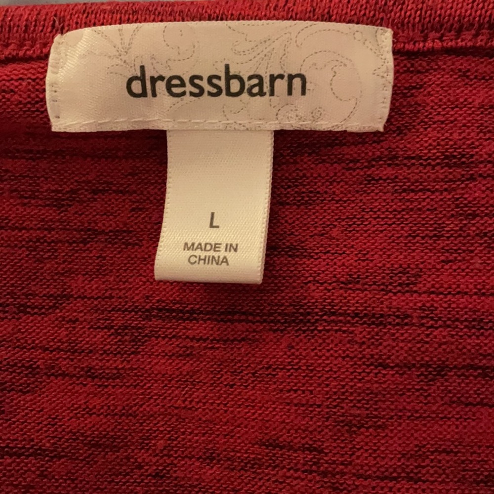 Red V neck top with black designs - Picture 5 of 5